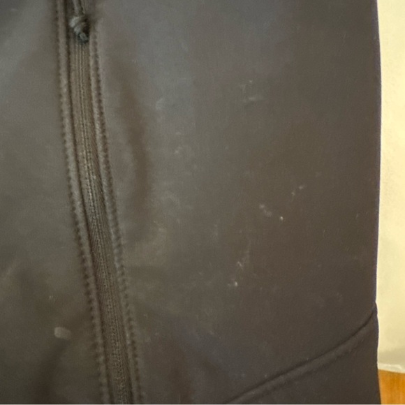 The North Face Men's Black Performance Jacket - Picture 12 of 13